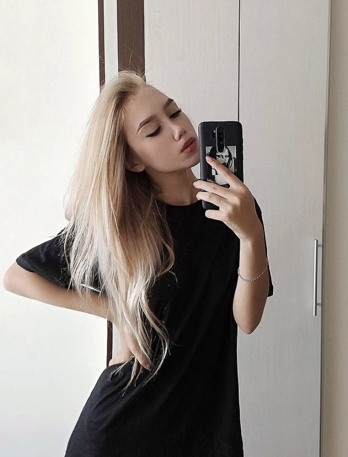 🎥 Тонечка привлекальеная девушка из Снежного цена от 3500 руб