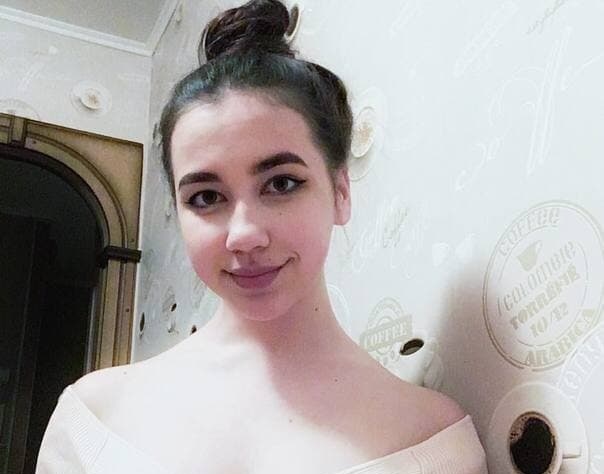 Ульяна привлекальеная девушка из Снежного цена от 3000 руб