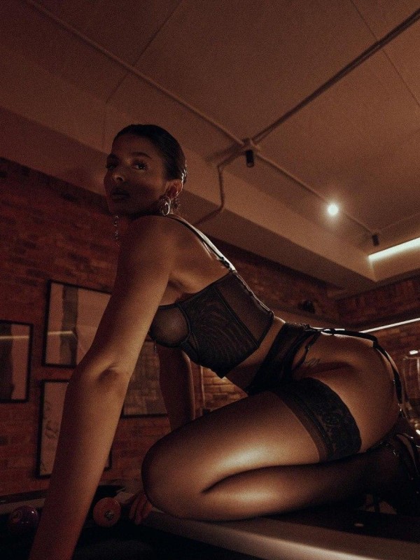 Настя фото 6