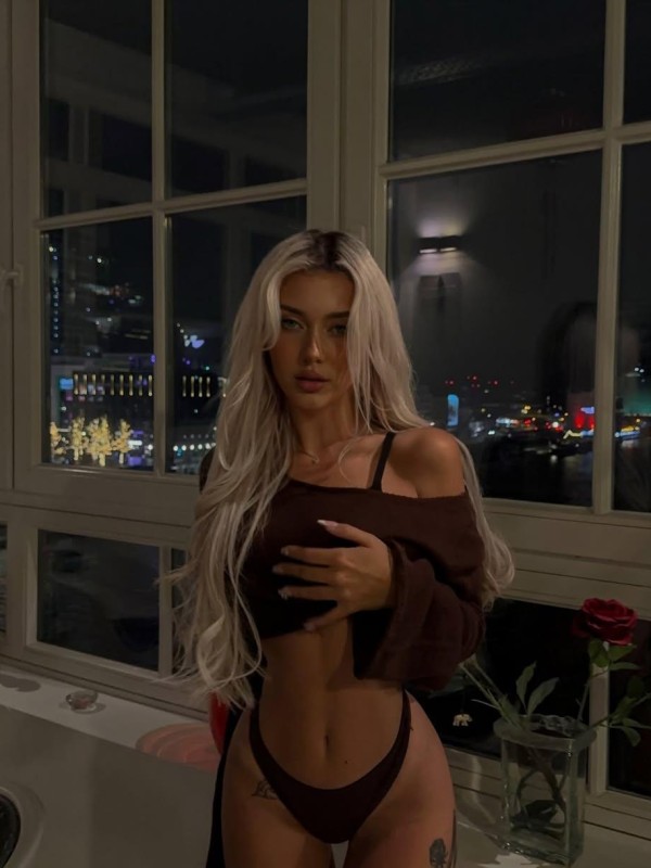 Лия привлекательная девушка из Снежного цена от 6000 руб